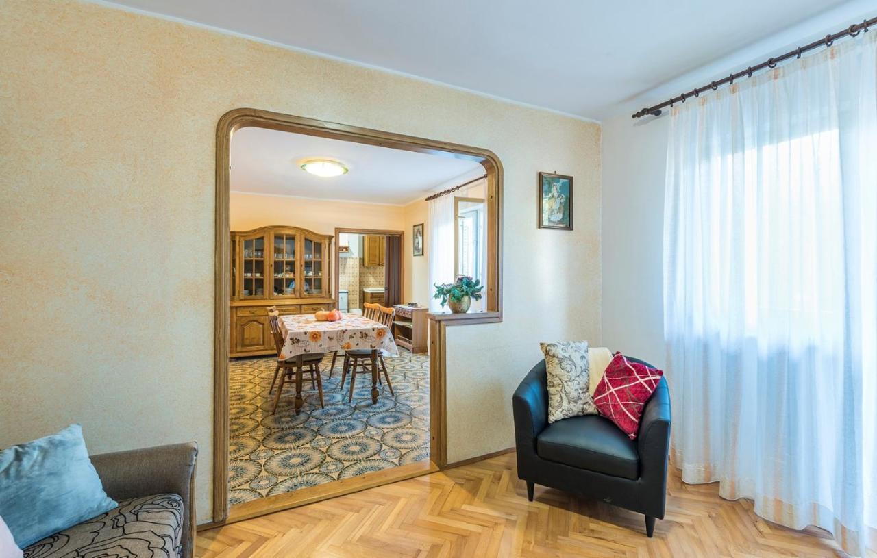 Ferienhaus Zora With Whirlpool Sveti Lovreč Pazenatički Extérieur photo