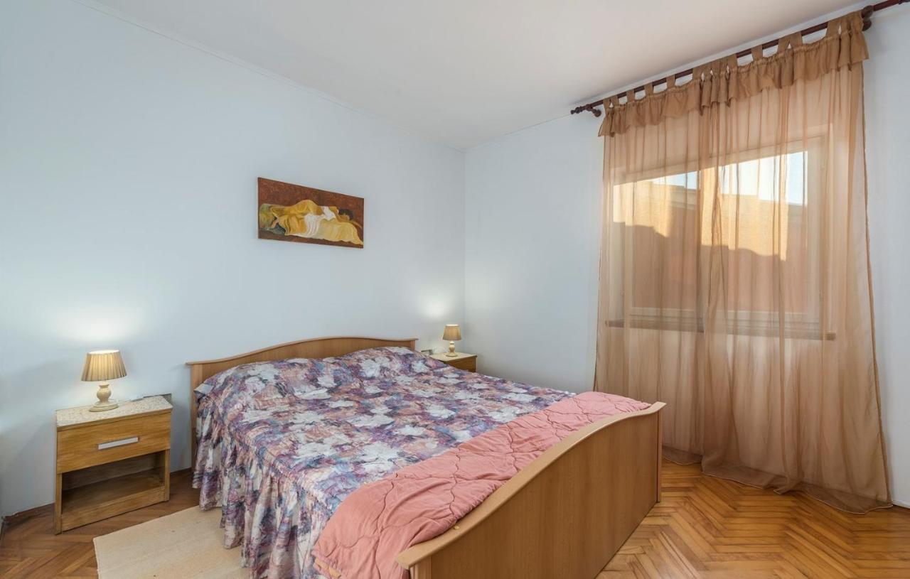 Ferienhaus Zora With Whirlpool Sveti Lovreč Pazenatički Extérieur photo