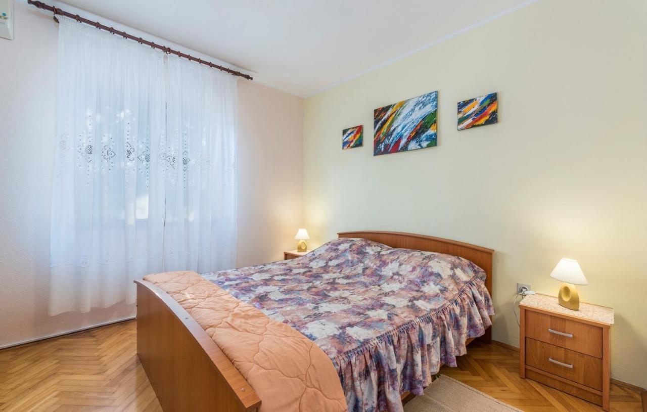 Ferienhaus Zora With Whirlpool Sveti Lovreč Pazenatički Extérieur photo