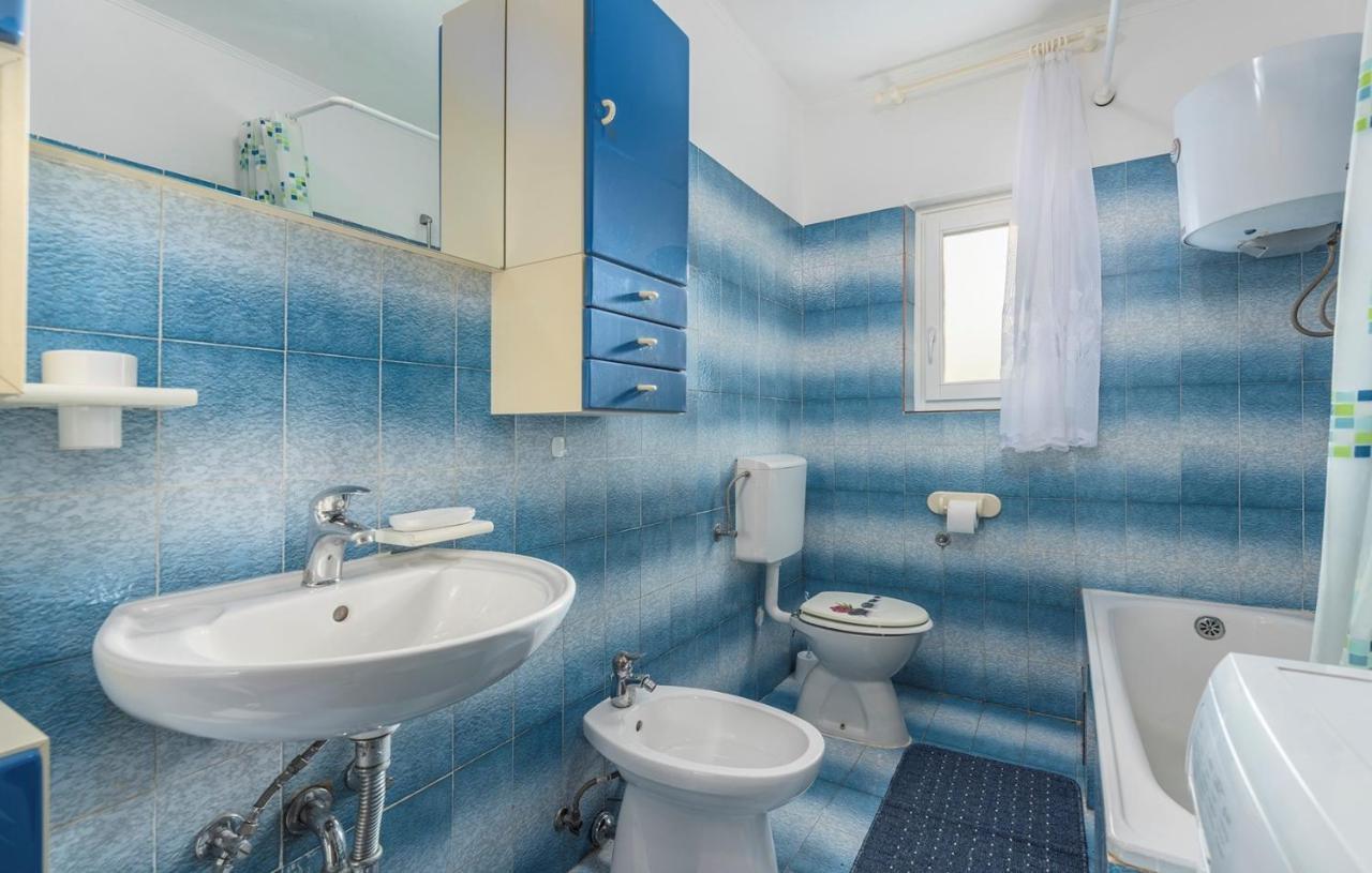 Ferienhaus Zora With Whirlpool Sveti Lovreč Pazenatički Extérieur photo